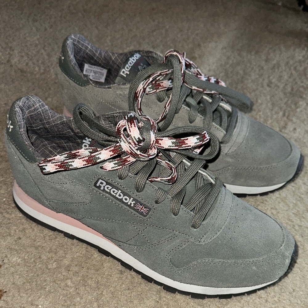 reebok classic sneakers